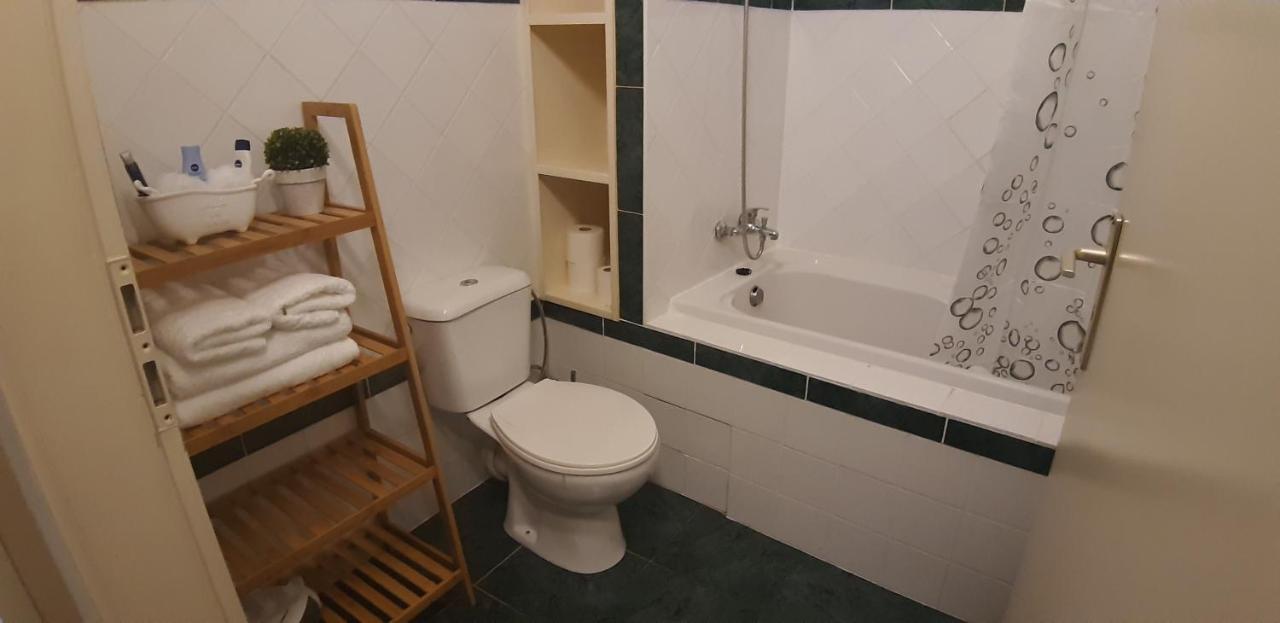 Petit Appartement Cosy バストーニュ エクステリア 写真